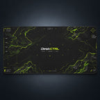 DeskCTRL GRID Desk Mat – Gesamtansicht des Originalmotivs auf dunklem Hintergrund